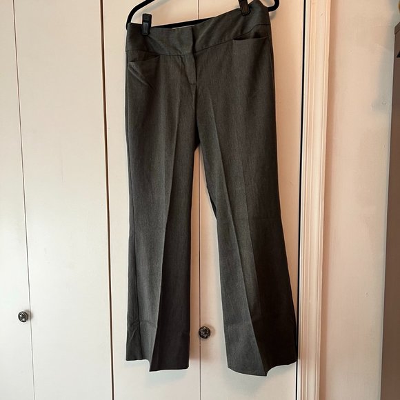 Express Charcoal Gray Dress Pants - Bootcut - Size 8 - Picture 1 of 4